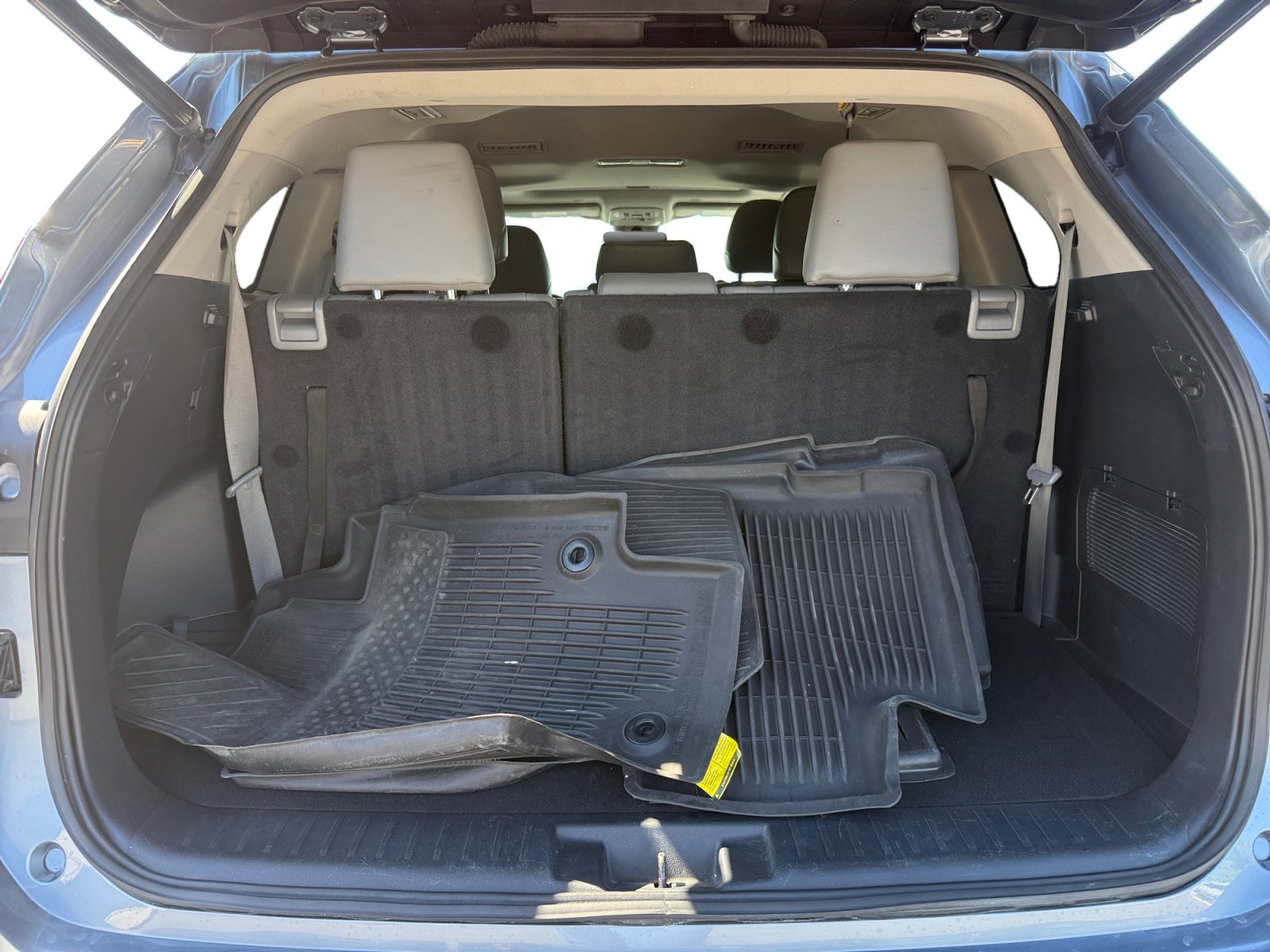 Used 2023 Toyota Highlander XLE AWD/4WD image 17