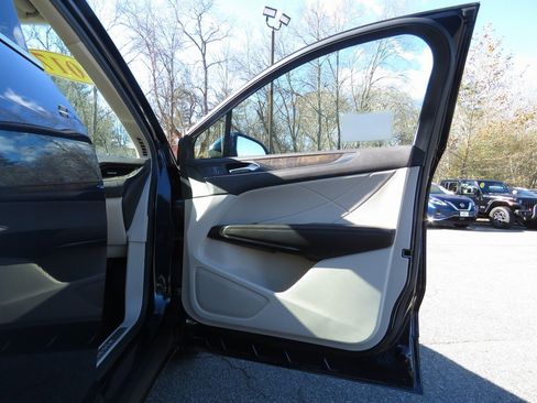 Used 2017 Lincoln MKC Reserve w/ Lincoln MKC Climate Package image 14