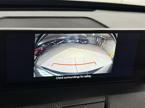 Used 2024 MAZDA CX-90 Plug-In Hybrid w/ Preferred AWD/4WD image 31