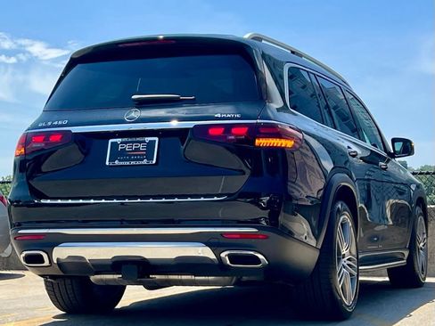 Certified 2026 Mercedes-Benz GLS 450 4MATIC image 7