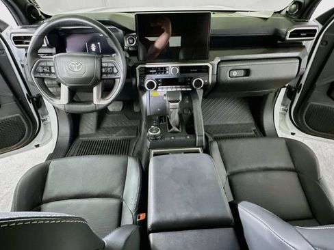 Used 2025 Toyota 4Runner Limited AWD/4WD image 16