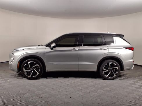 Used 2023 Mitsubishi Outlander SEL FWD image 4