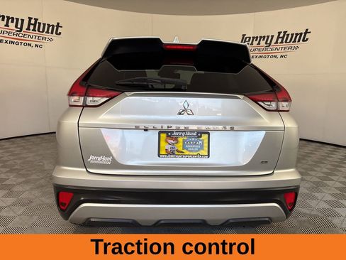 Used 2022 Mitsubishi Eclipse Cross SE image 6