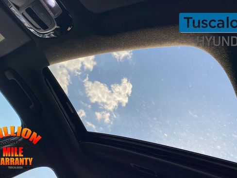 Used 2022 Hyundai Santa Cruz SEL Premium image 25