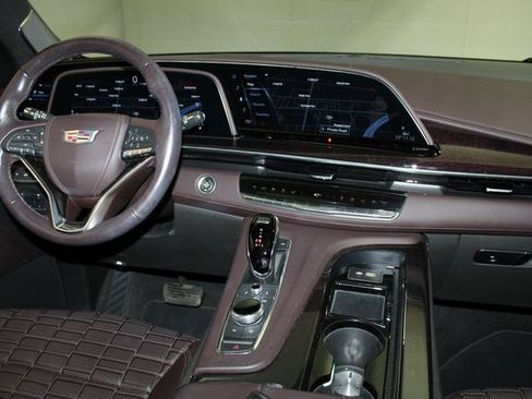 Used 2022 Cadillac Escalade Premium Luxury Platinum image 16