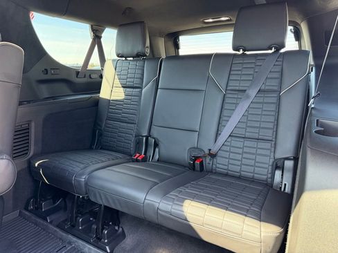 Used 2024 Cadillac Escalade ESV Sport Platinum w/ LPO, ONYX Package image 27