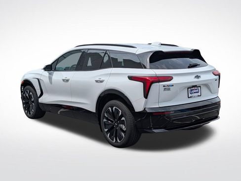 Used 2024 Chevrolet Blazer EV RS AWD/4WD image 8