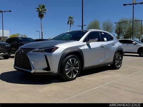 New 2026 Lexus UX 300h FWD image 2