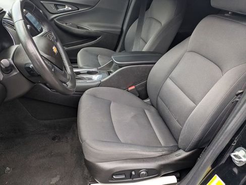 Used 2018 Chevrolet Malibu LT FWD image 11