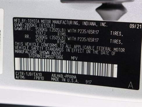 Certified 2021 Toyota Sienna XLE image 44