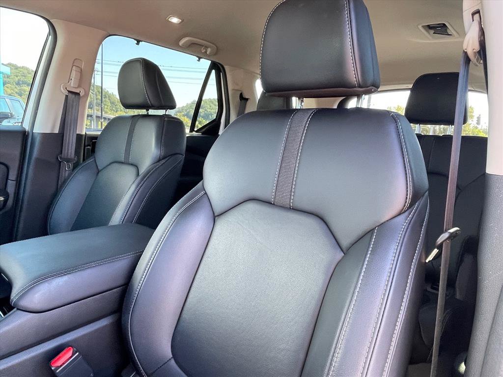 Used 2025 Honda Pilot EX-L image 20