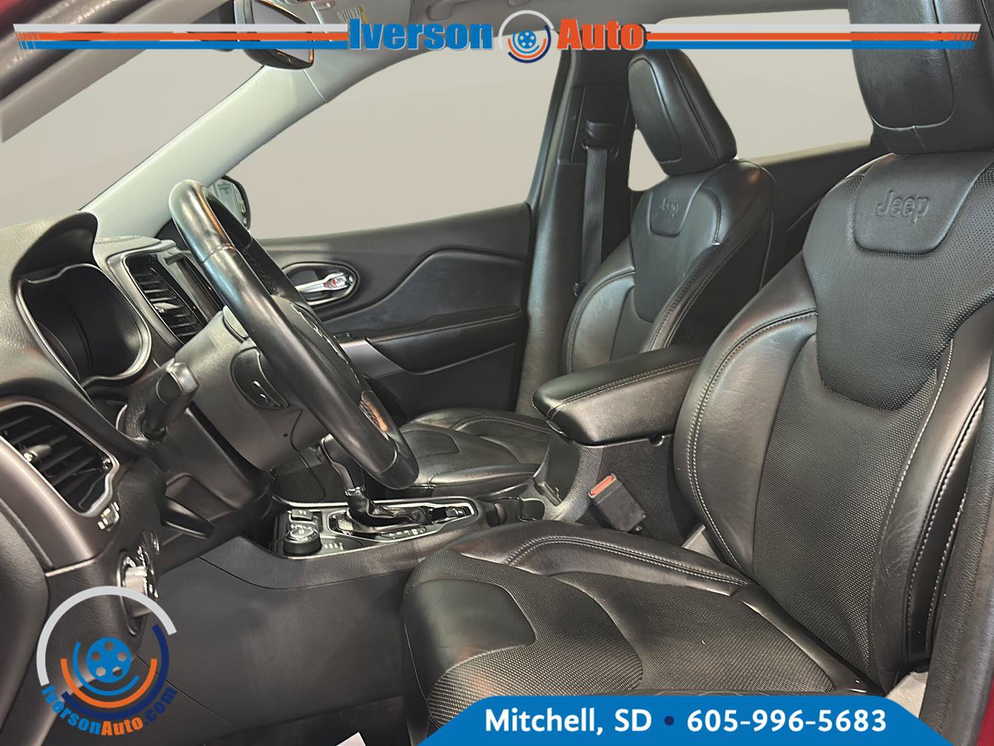Used 2019 Jeep Cherokee Limited AWD/4WD image 15