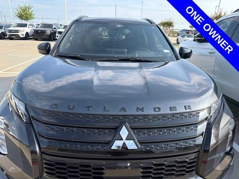 Used 2024 Mitsubishi Outlander SEL FWD image 3