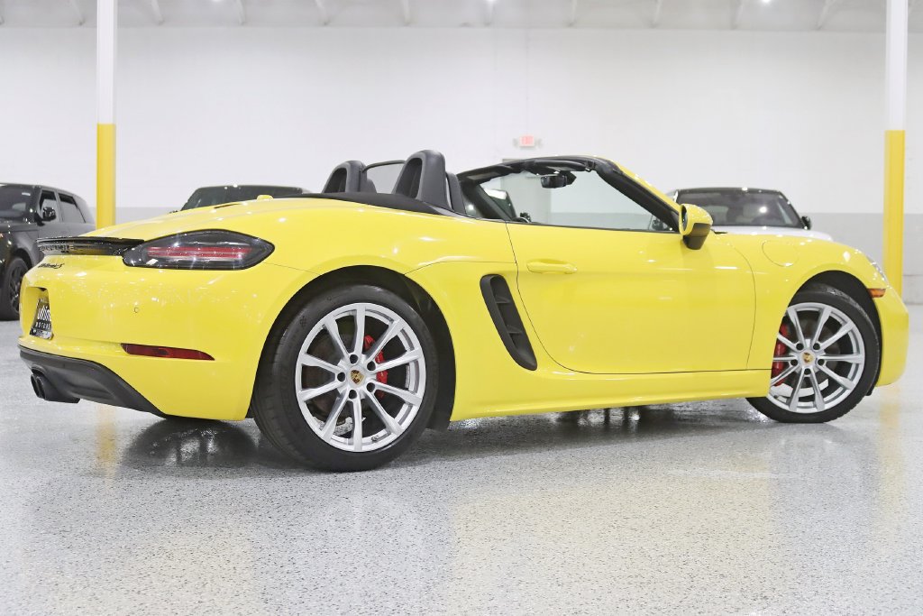 Used 2019 Porsche 718 Boxster S RWD image 10