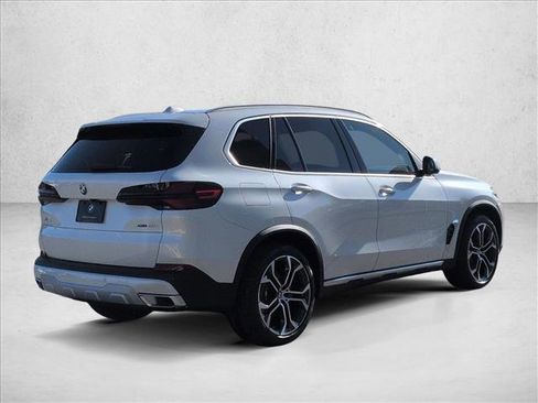 New 2026 BMW X5 xDrive40i AWD/4WD image 2