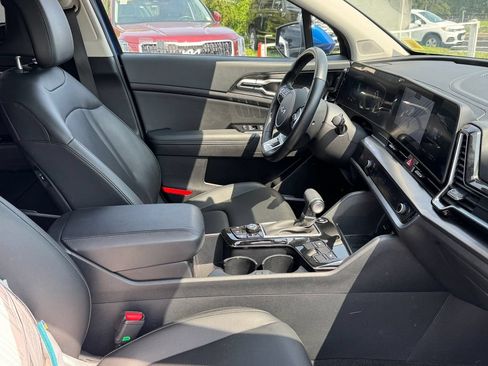 Used 2025 Kia Sportage EX AWD/4WD image 29