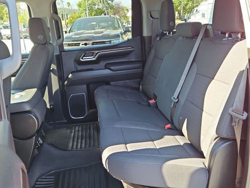 Used 2023 Chevrolet Silverado 1500 RST AWD/4WD image 24