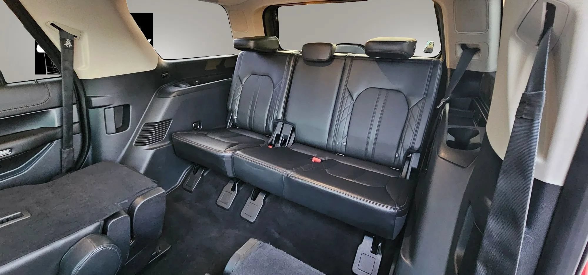 Used 2021 Ford Expedition Platinum AWD/4WD image 17