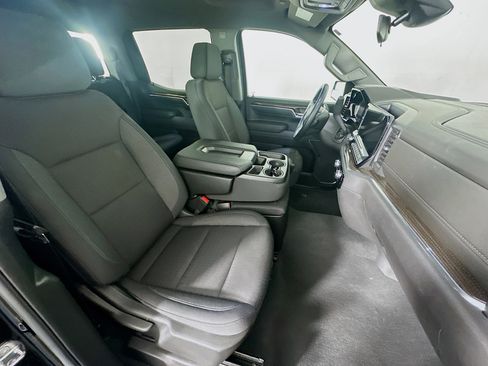 Used 2024 GMC Sierra 1500 Elevation image 30