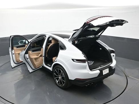 Certified 2026 Porsche Cayenne Coupe AWD/4WD image 28