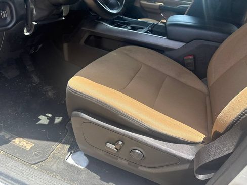 Used 2021 RAM 1500 Big Horn RWD image 3