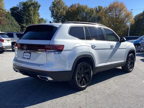 New 2026 Volkswagen Atlas SE FWD image 6