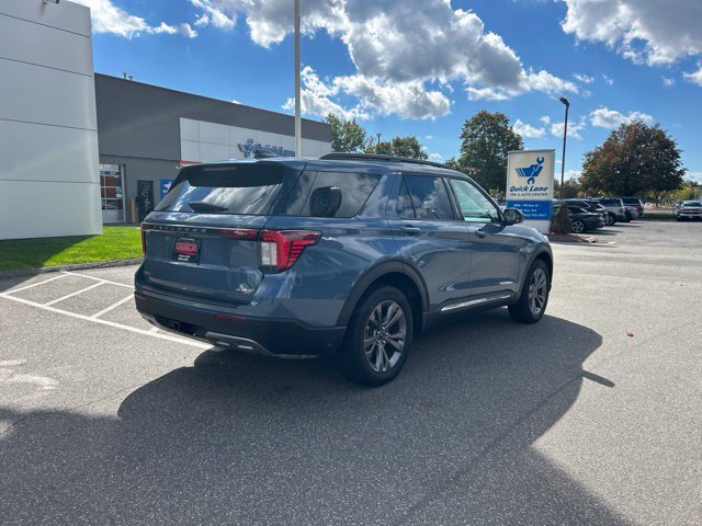 Used 2025 Ford Explorer Active w/ Active Comfort Package AWD/4WD image 7