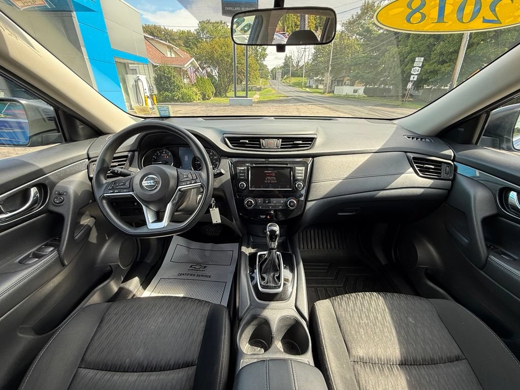 Used 2018 Nissan Rogue S FWD image 10
