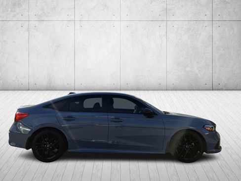 Used 2024 Honda Civic Sport image 4