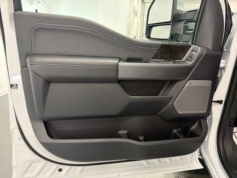 New 2026 Ford F350 Lariat w/ Lariat Ultimate Package AWD/4WD image 12