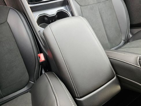 New 2025 Jeep Grand Cherokee Altitude image 23