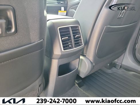 New 2026 Kia Sportage SX FWD image 13