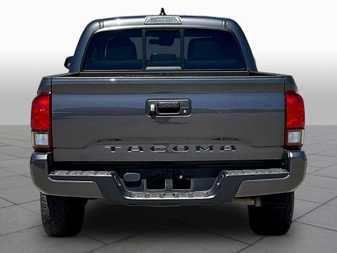 Used 2022 Toyota Tacoma SR w/ SR Convenience Package image 5