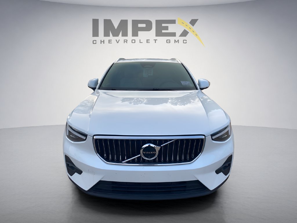 Used 2024 Volvo XC40 B5 Ultimate w/ Climate Package AWD/4WD image 8