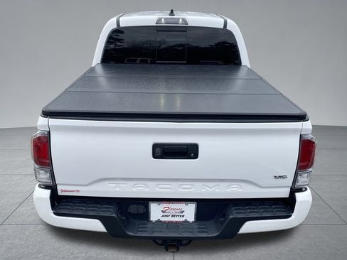 Used 2021 Toyota Tacoma TRD Sport image 12