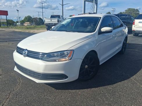 Used 2012 Volkswagen Jetta SE FWD image 1