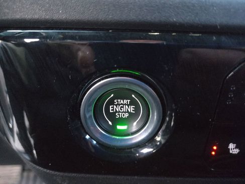 Used 2023 GMC Sierra 1500 Elevation image 25