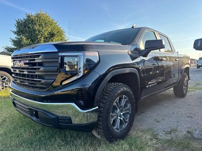 New 2026 GMC Sierra 1500 Pro w/ Pro Value Package