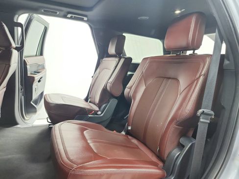 Used 2024 Ford Expedition Limited RWD image 43