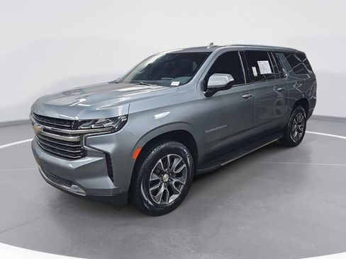 Used 2021 Chevrolet Suburban LT image 7