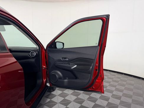 Used 2023 Nissan Kicks SV FWD image 31