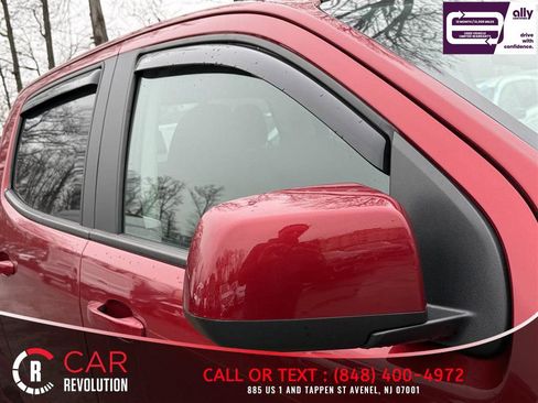 Used 2022 Chevrolet Colorado LT w/ Safety Package image 34