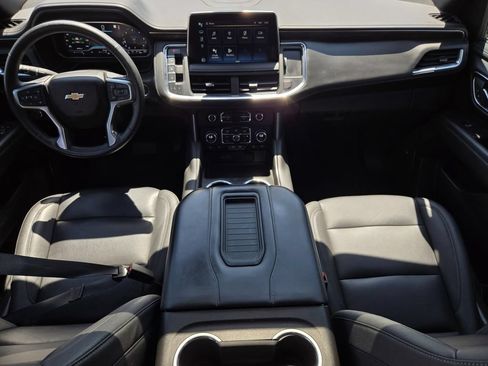 Used 2023 Chevrolet Tahoe LT w/ LT Signature Package RWD image 18