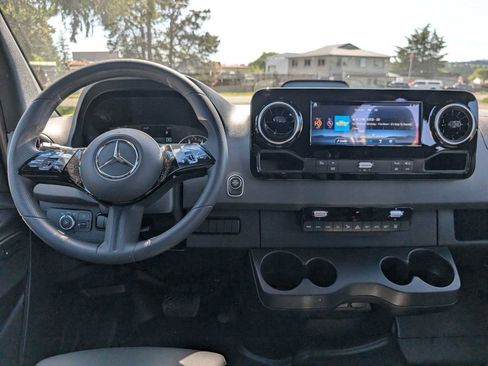 New 2025 Mercedes-Benz Sprinter 2500 image 16