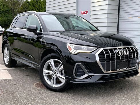 Certified 2023 Audi Q3 2.0T Premium w/ Convenience Package AWD/4WD image 1