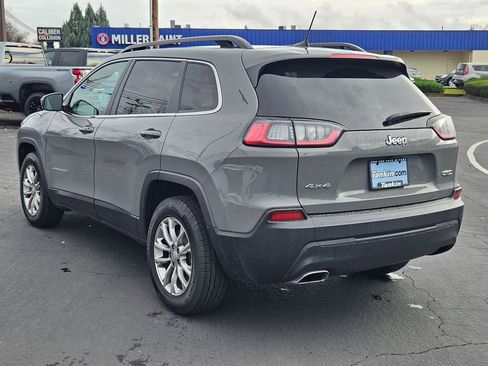 Used 2022 Jeep Cherokee Latitude Lux w/ Mopar Interior Package image 4