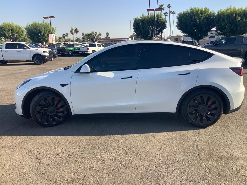 Used 2022 Tesla Model Y Performance AWD/4WD image 4