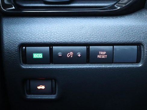 Used 2025 Nissan Sentra SV w/ All-Weather Package image 37