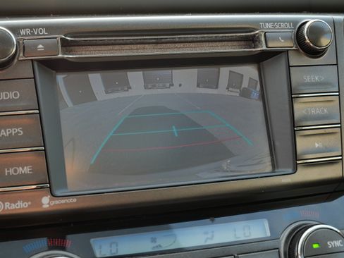 Used 2015 Toyota RAV4 XLE FWD image 31