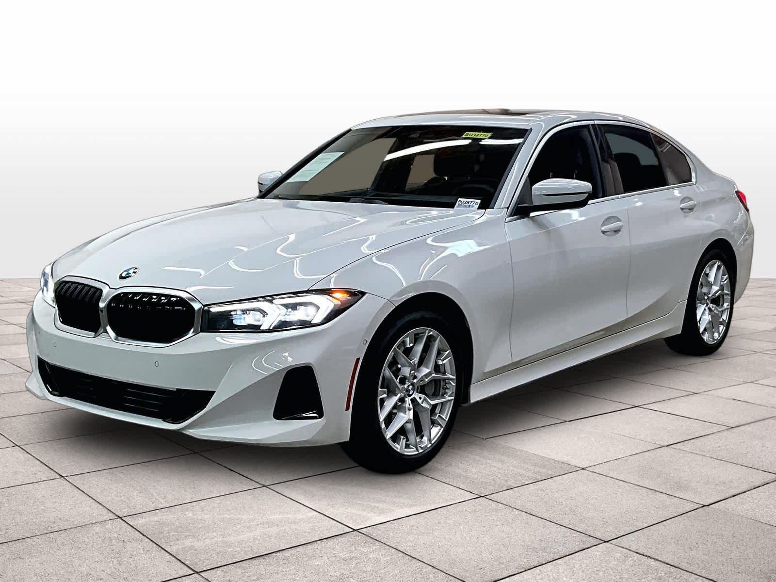Used 2025 BMW 330i Sedan w/ Convenience Package RWD image 1